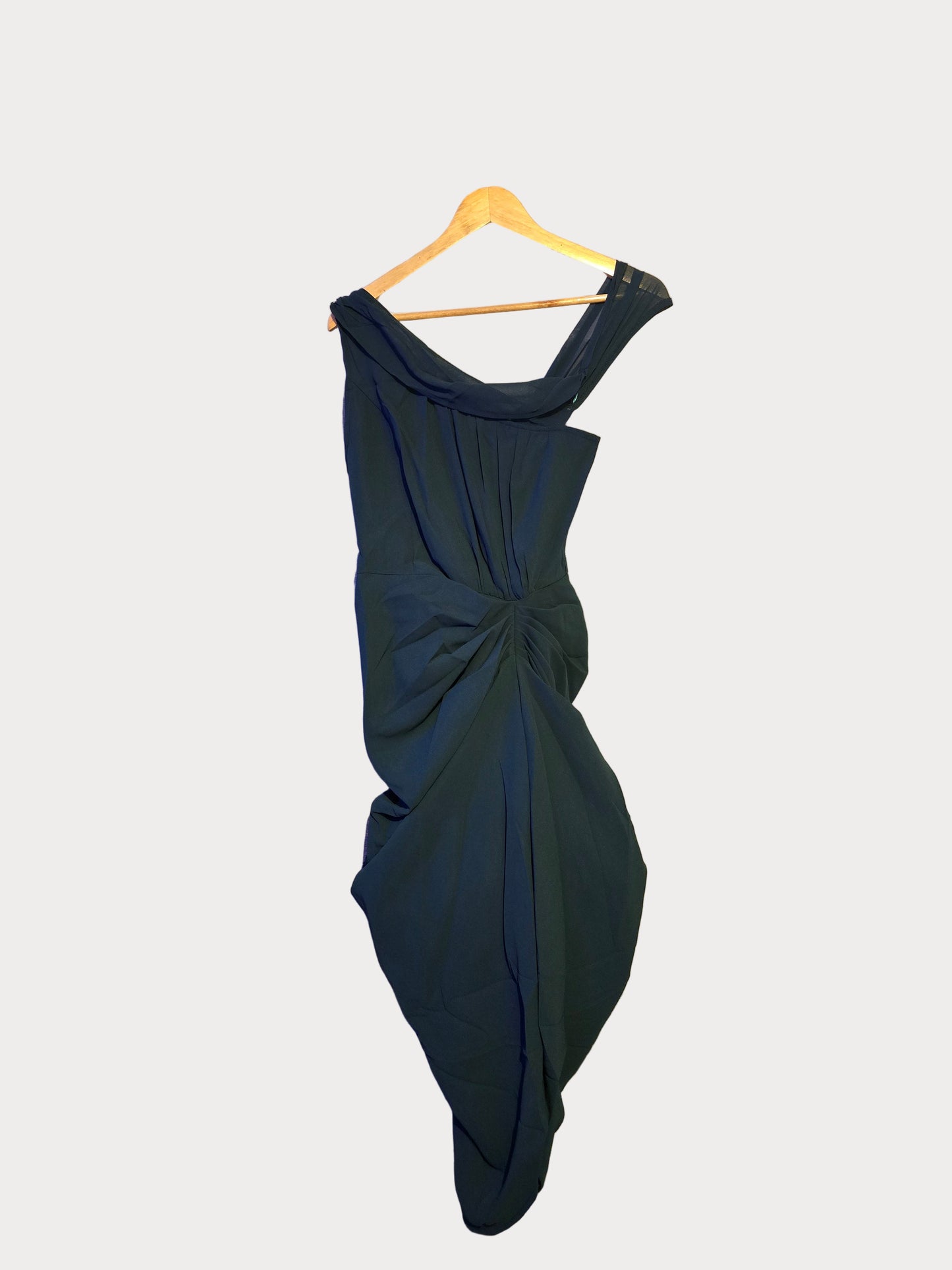 Robe asymétrique Pretty Little Thing