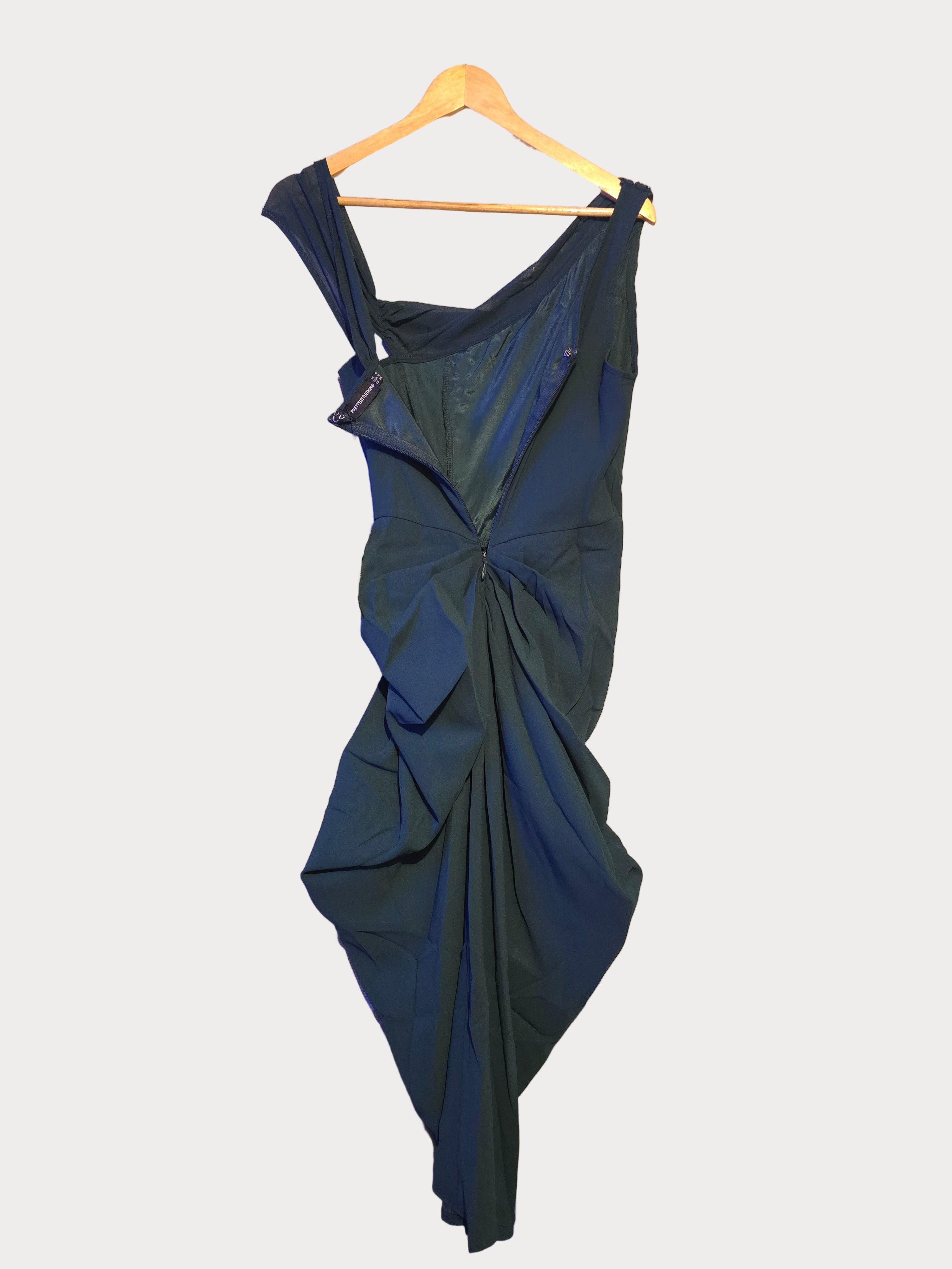 Robe asymétrique Pretty Little Thing